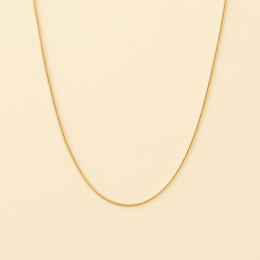 Sleek Gold Chain